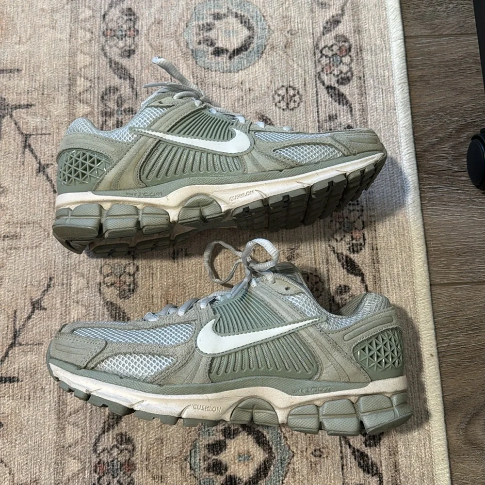 Nike Zoom Vomero 5